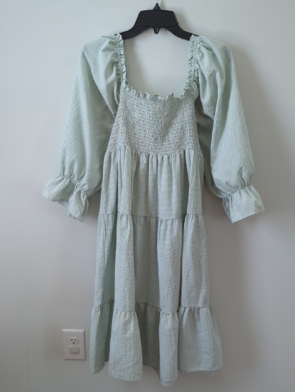 Women's Sage Green Midi Dress with Puff Sleeves